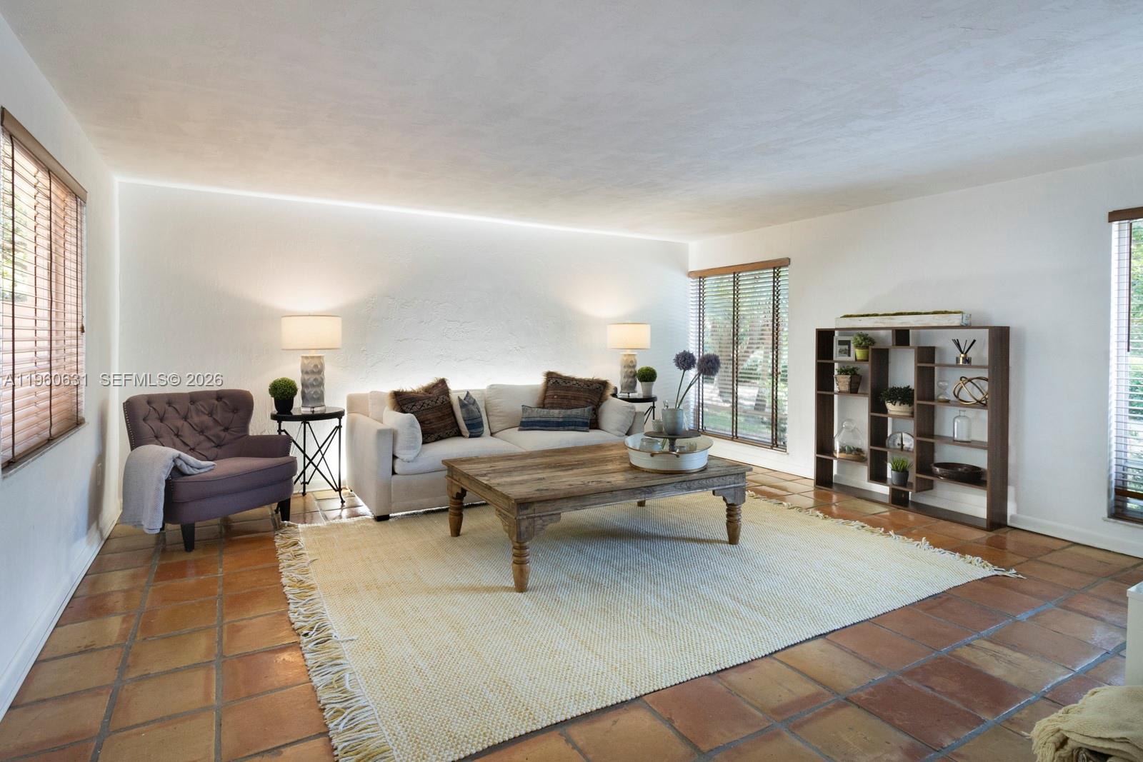 6255 SW 99th Ter Pinecrest, FL 33156