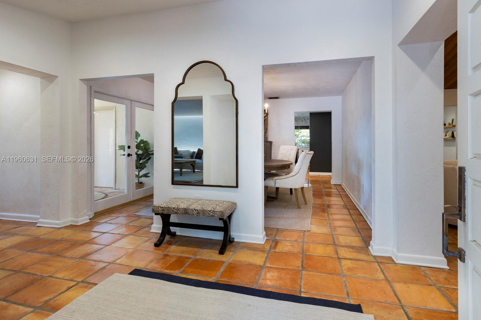 6255 SW 99th Ter Pinecrest, FL 33156