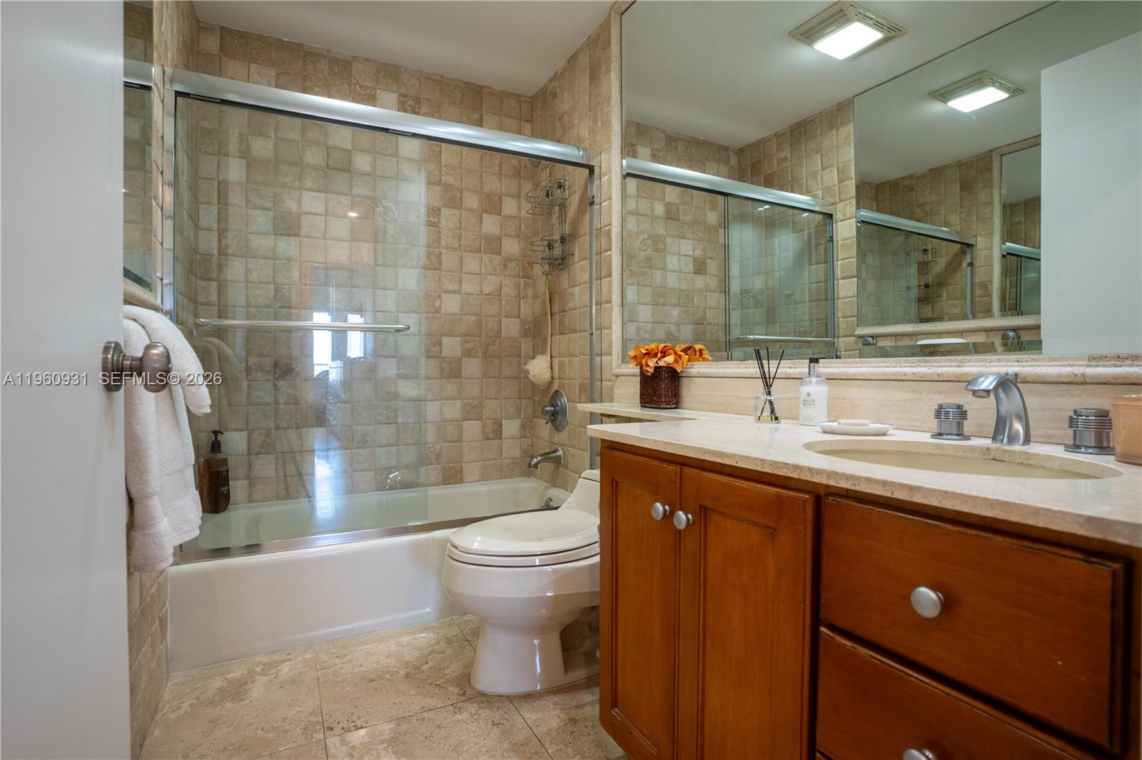 image Emerald Bay at Key Colony15