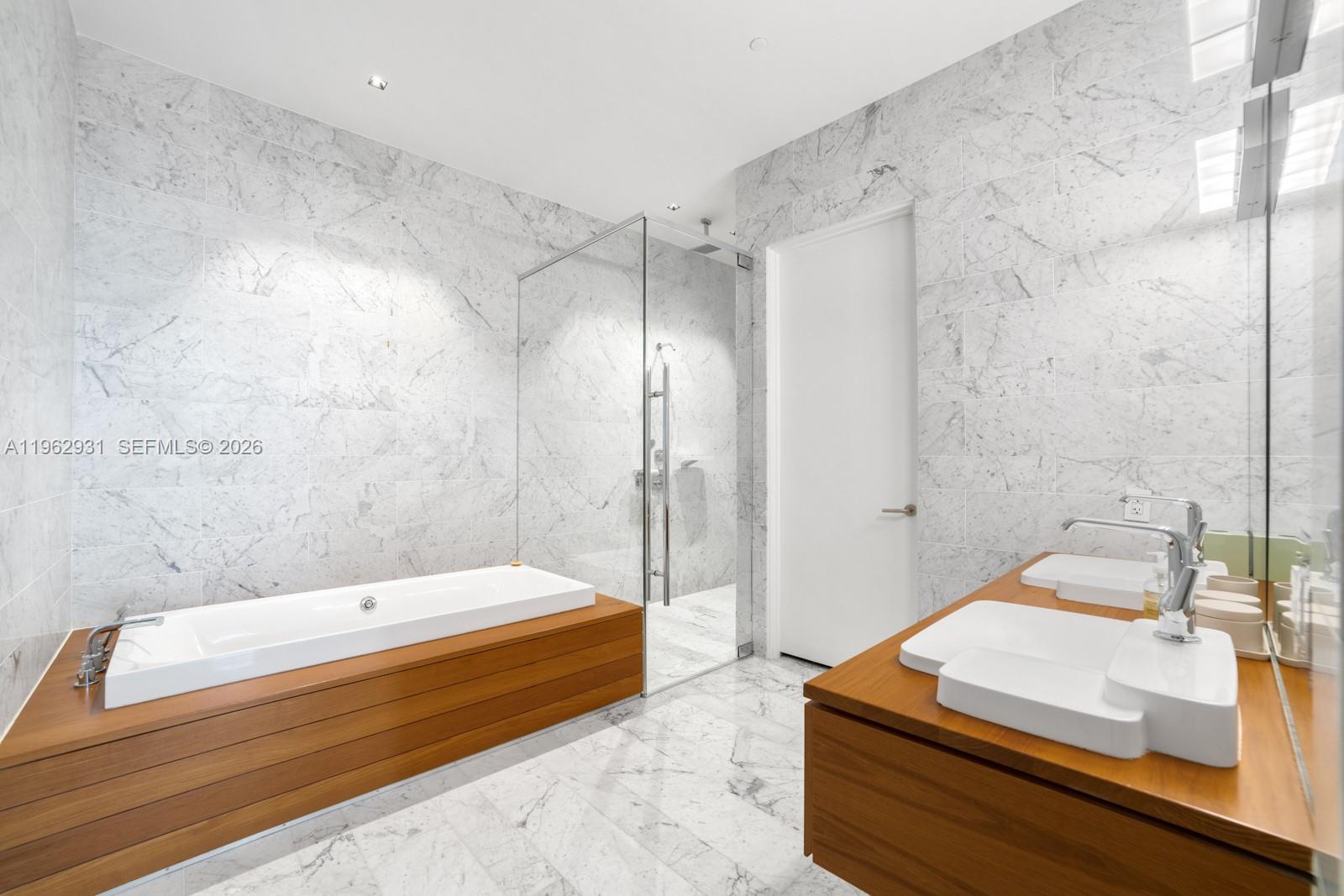 image Grove at Grand Bay10