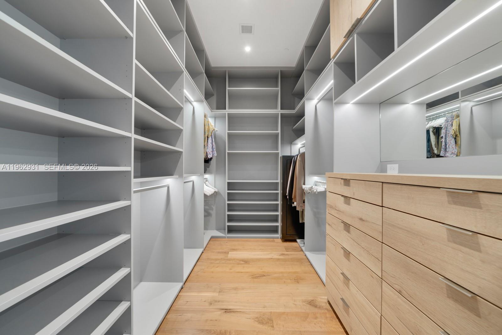 image Grove at Grand Bay12