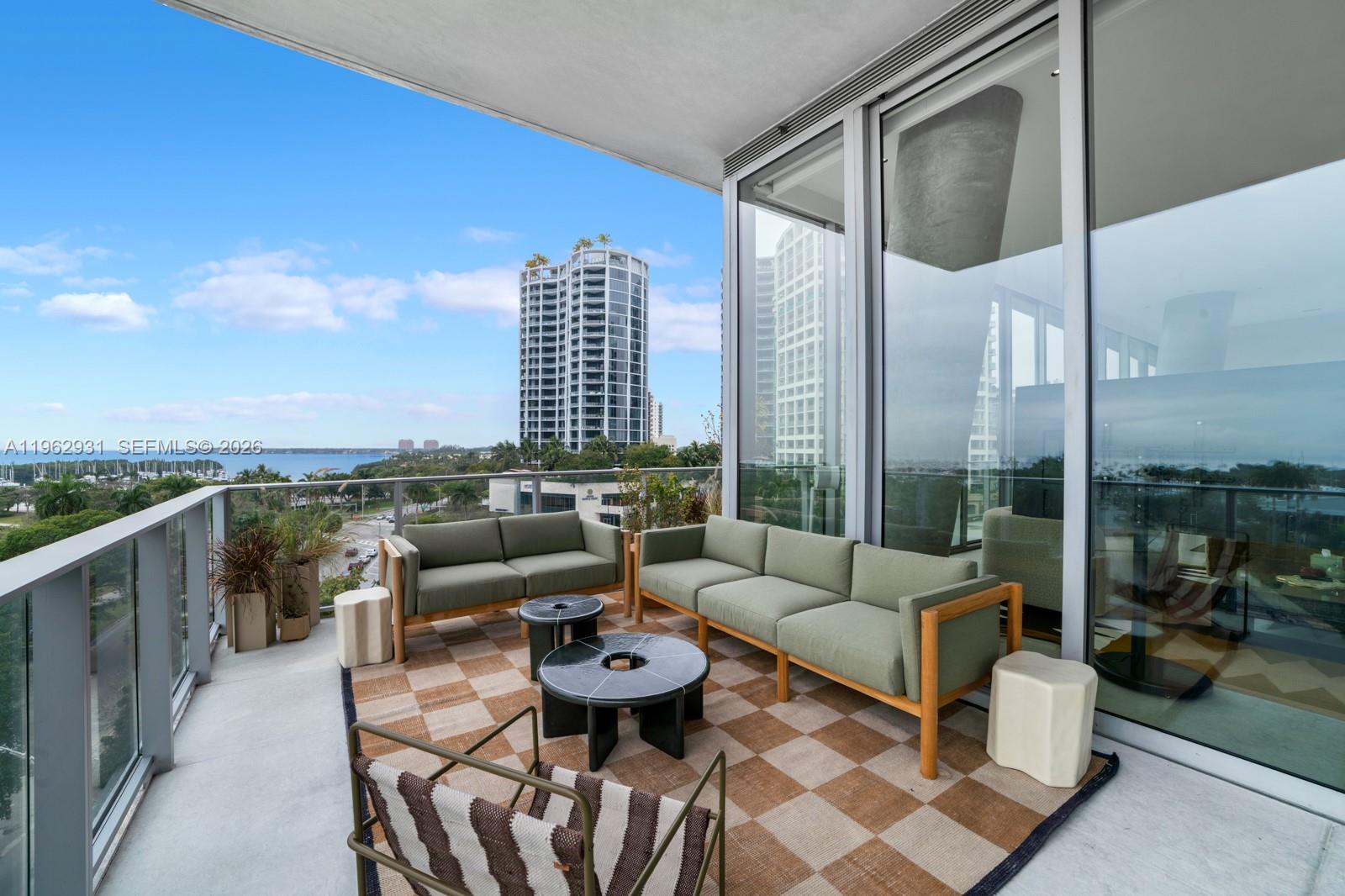 image Grove at Grand Bay20