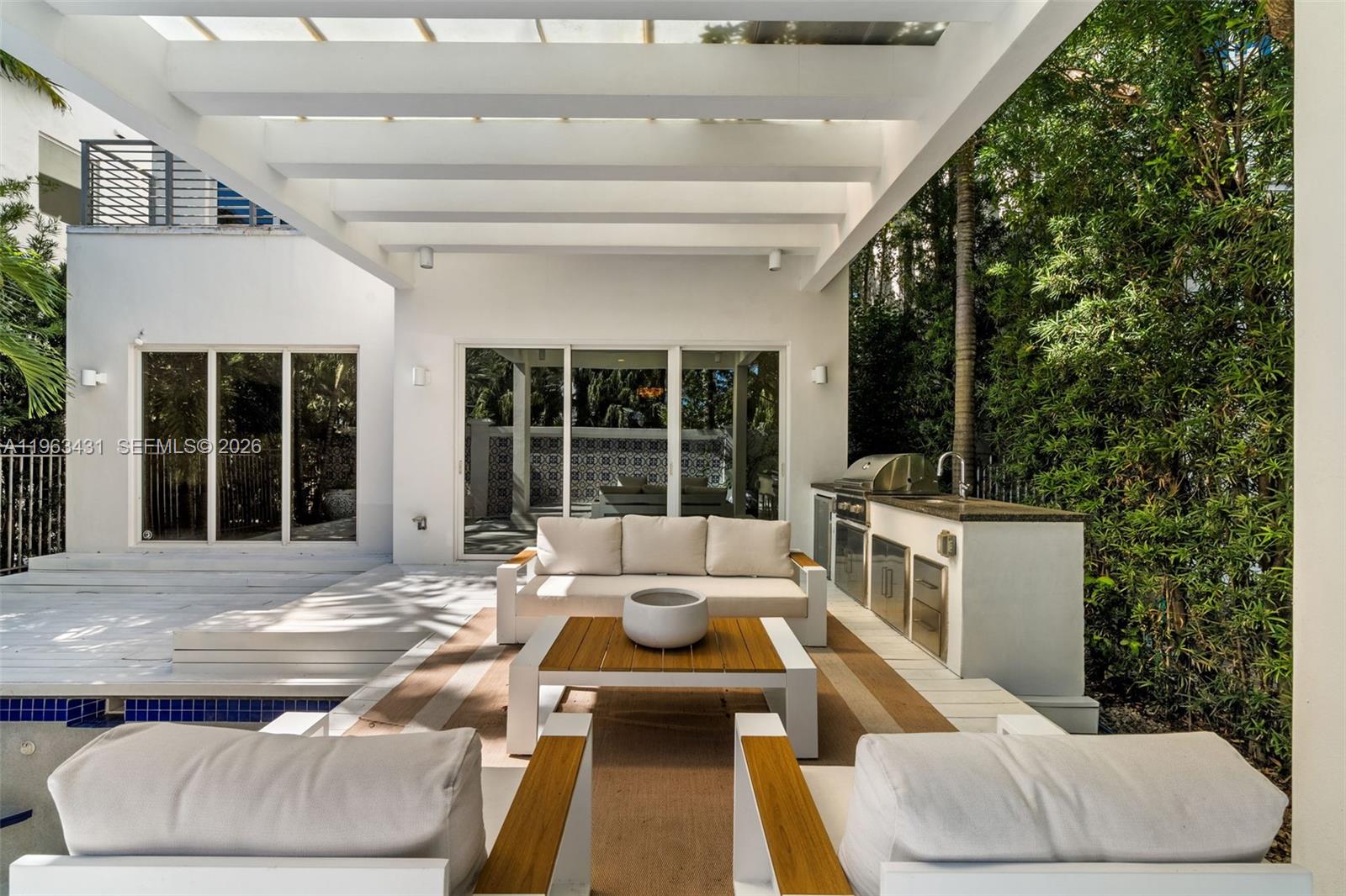 18935 Atlantic Blvd Sunny Isles Beach, FL 33160