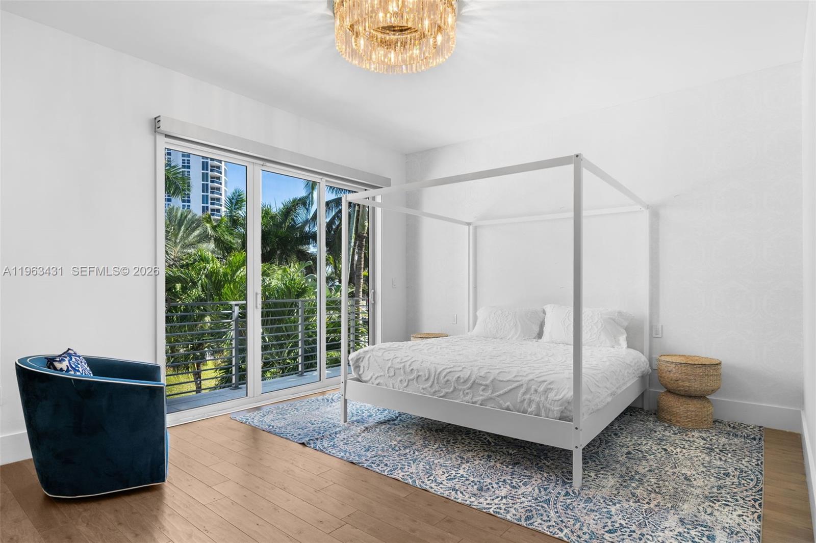 18935 Atlantic Blvd Sunny Isles Beach, FL 33160