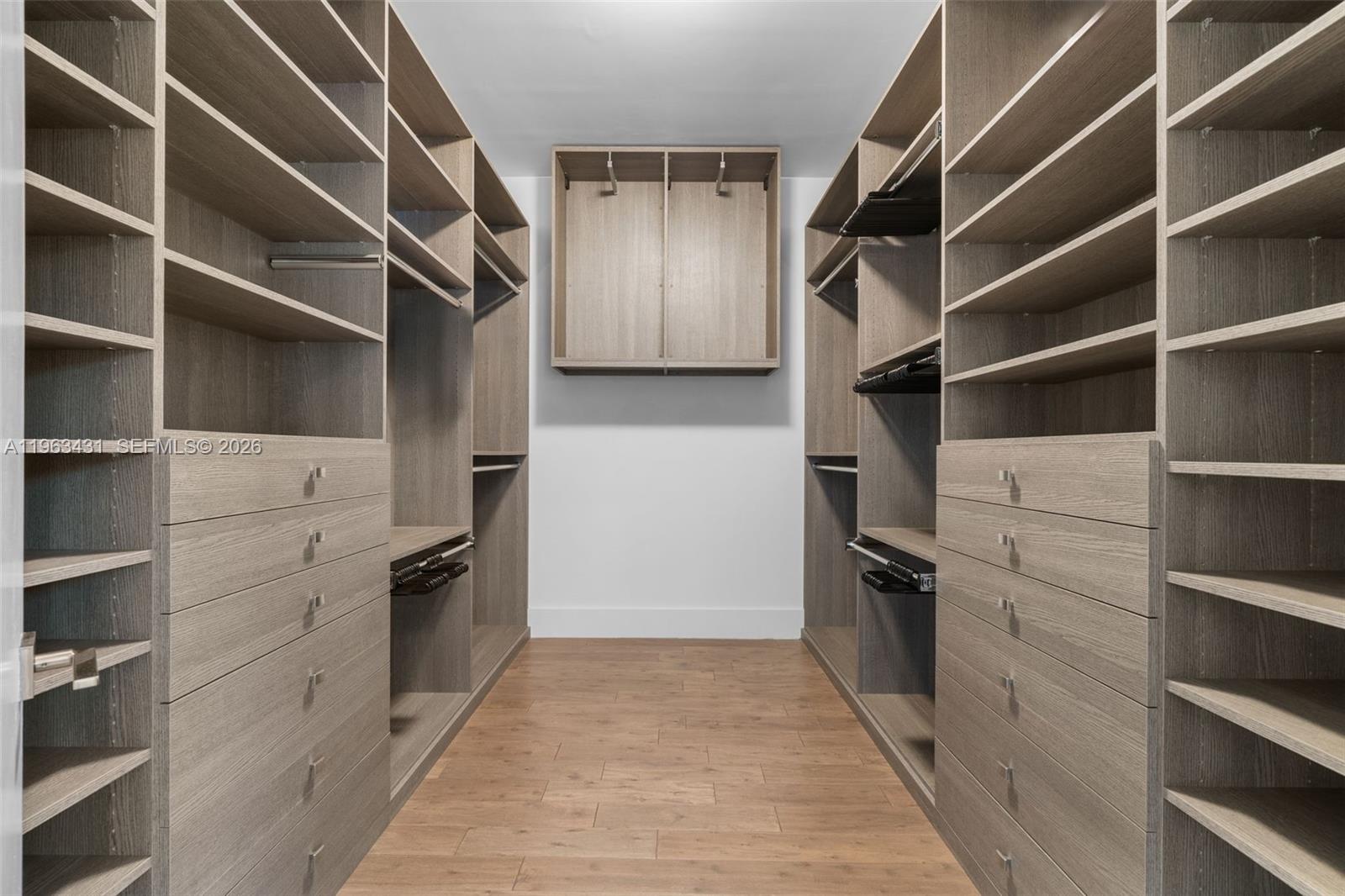 18935 Atlantic Blvd Sunny Isles Beach, FL 33160