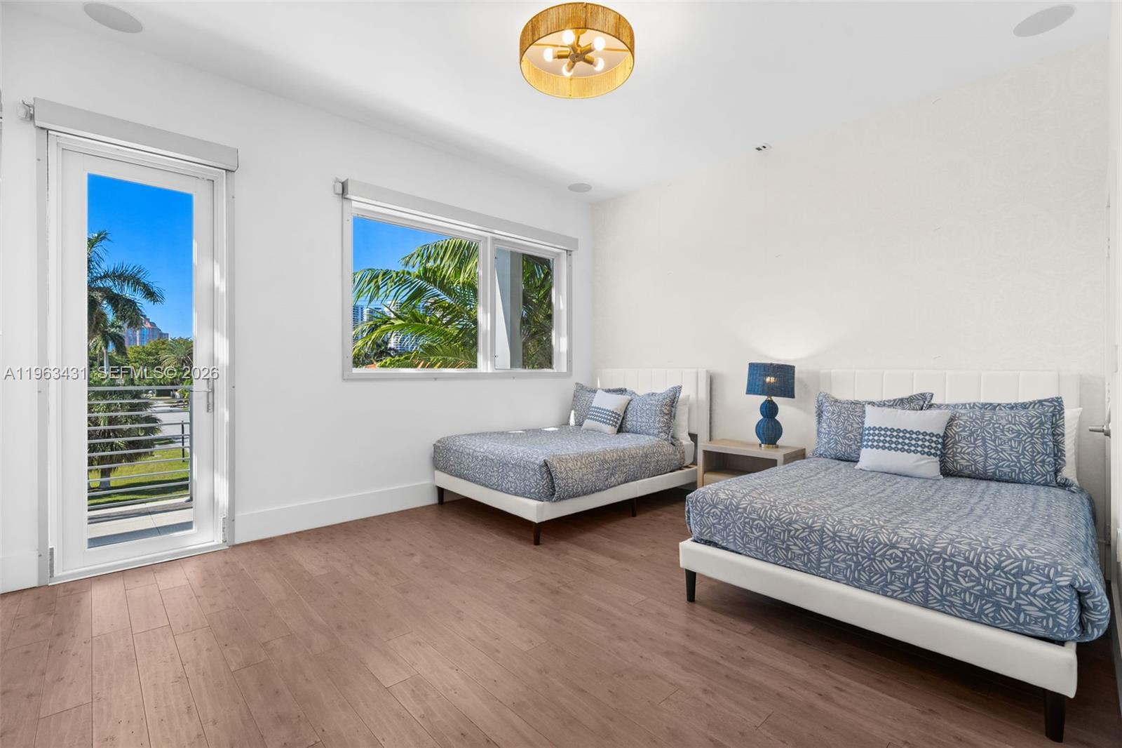 18935 Atlantic Blvd Sunny Isles Beach, FL 33160