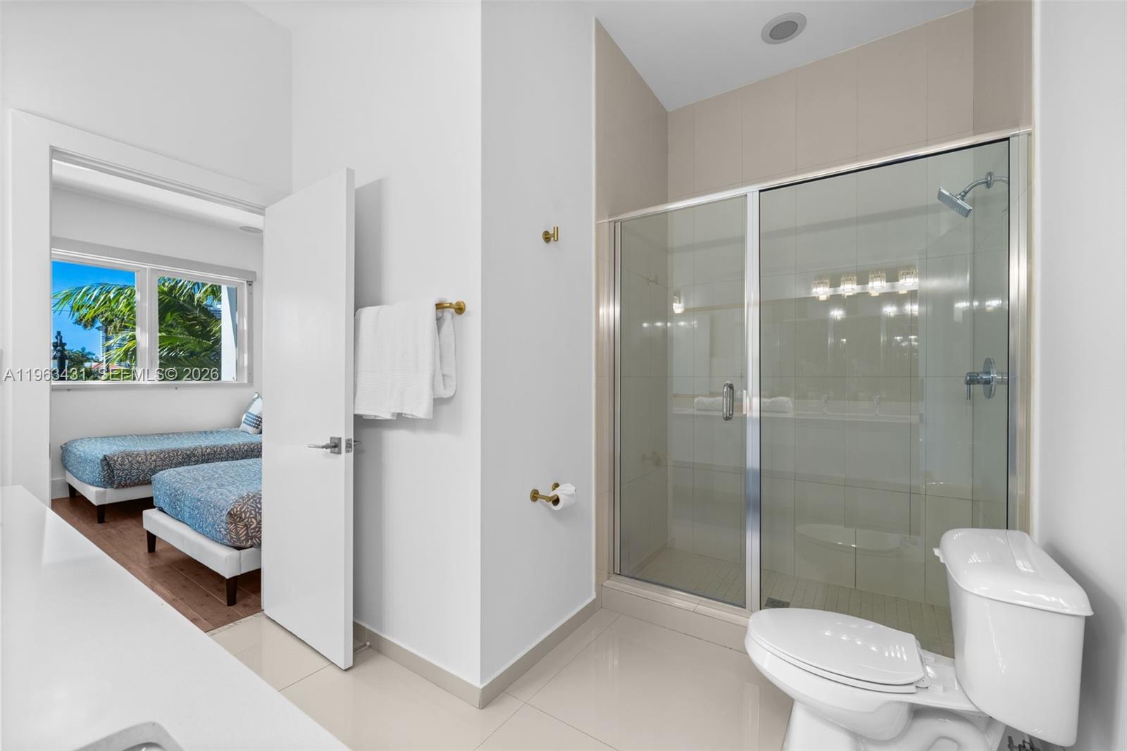 18935 Atlantic Blvd Sunny Isles Beach, FL 33160