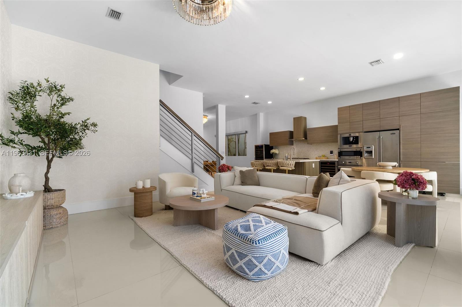 18935 Atlantic Blvd Sunny Isles Beach, FL 33160