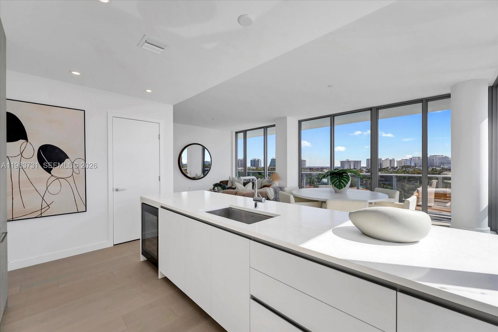 9201 E Bay Hbr Dr #LPH01 Bay Harbor Islands, FL 33154