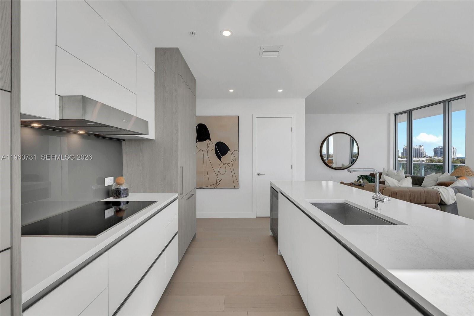 9201 E Bay Hbr Dr #LPH01 Bay Harbor Islands, FL 33154