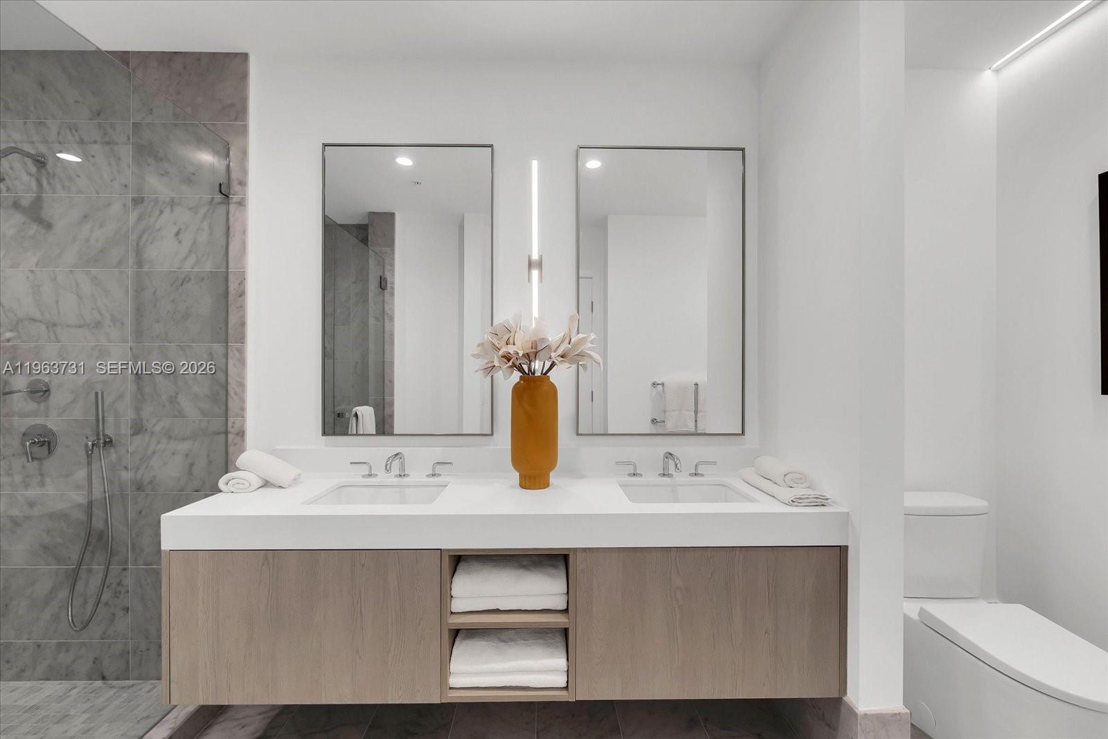 9201 E Bay Hbr Dr #LPH01 Bay Harbor Islands, FL 33154