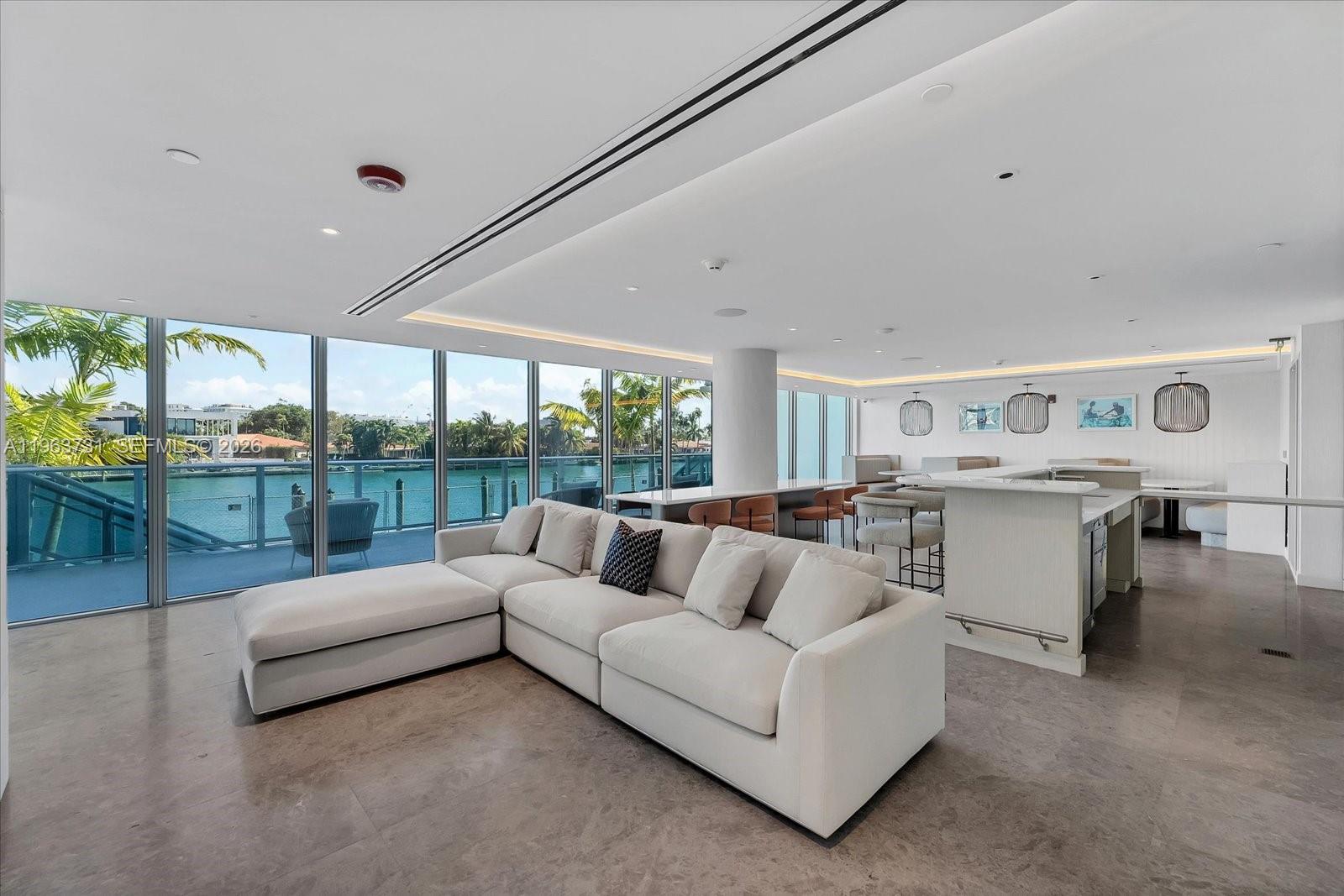 9201 E Bay Hbr Dr #LPH01 Bay Harbor Islands, FL 33154