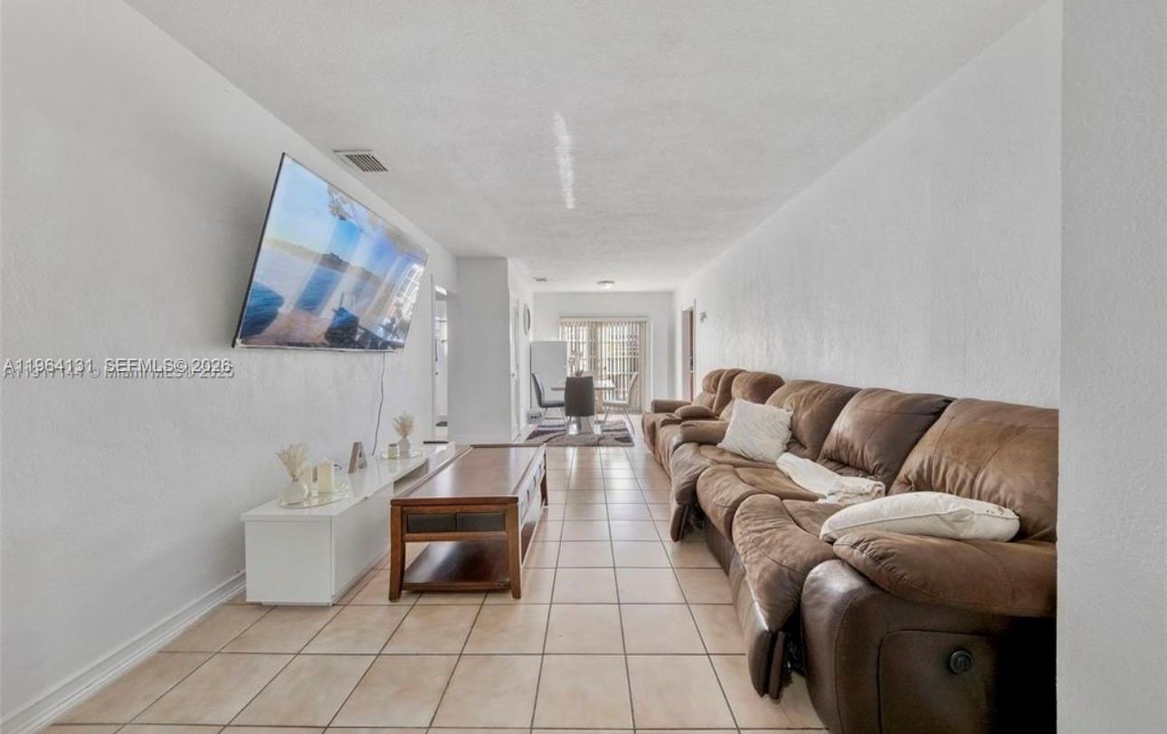 5300 SW 6th St Miami, FL 33134