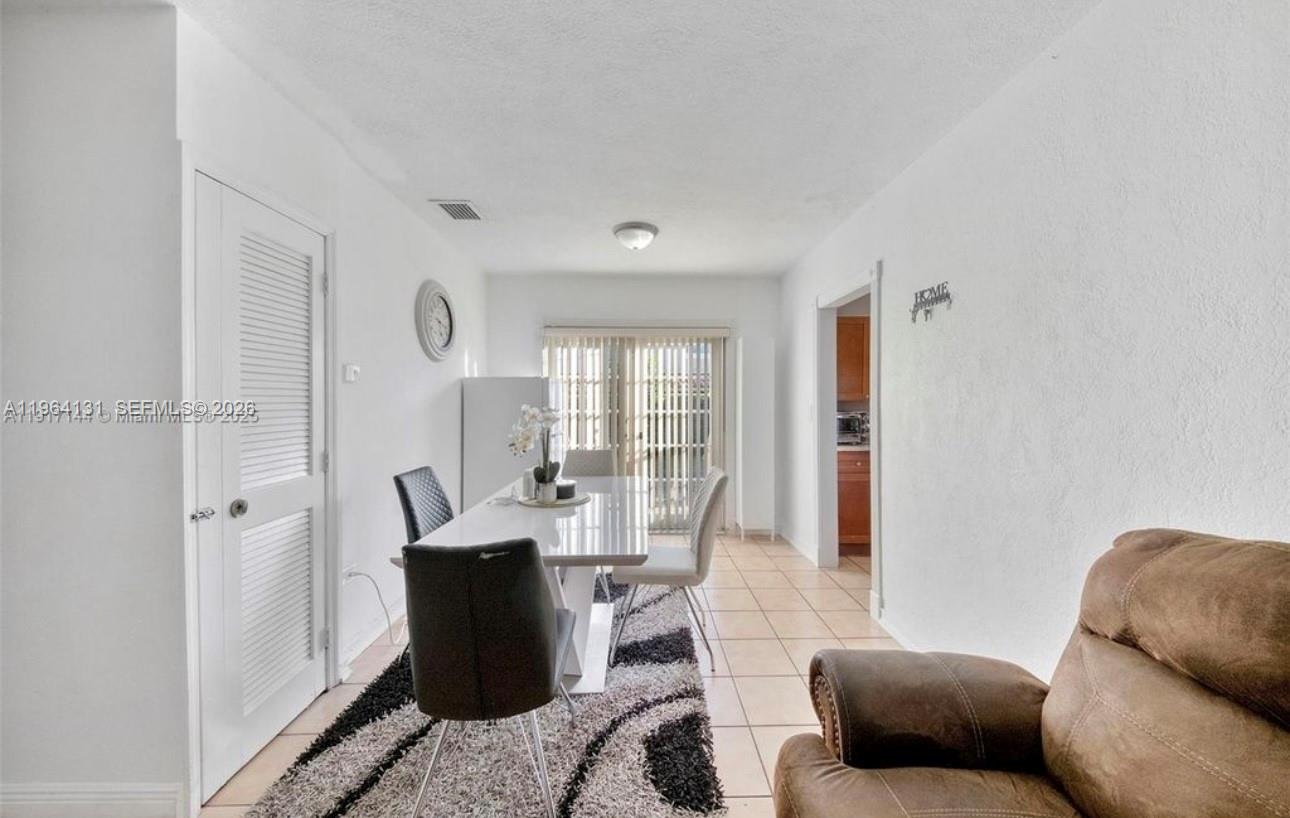 5300 SW 6th St Miami, FL 33134