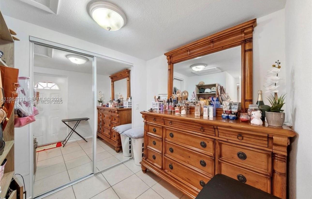 5300 SW 6th St Miami, FL 33134