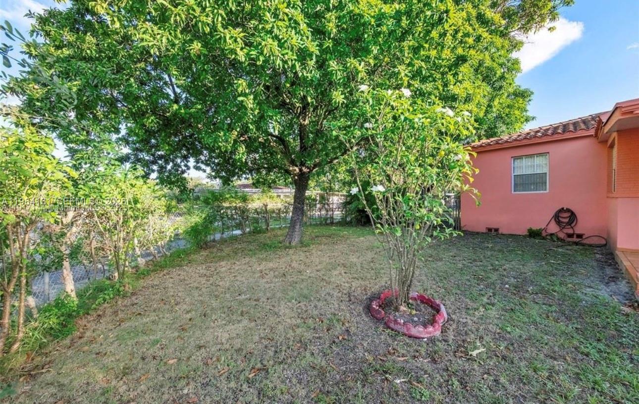 5300 SW 6th St Miami, FL 33134