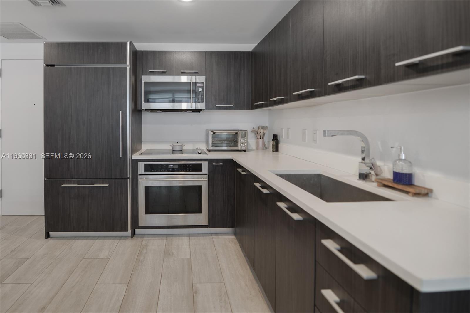 image Brickell Heights East11