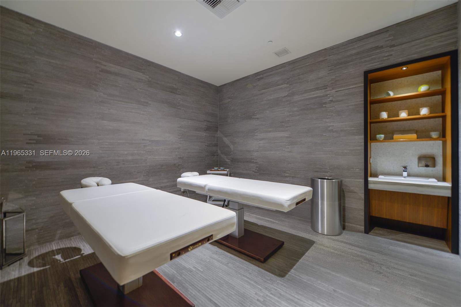 image Brickell Heights East36