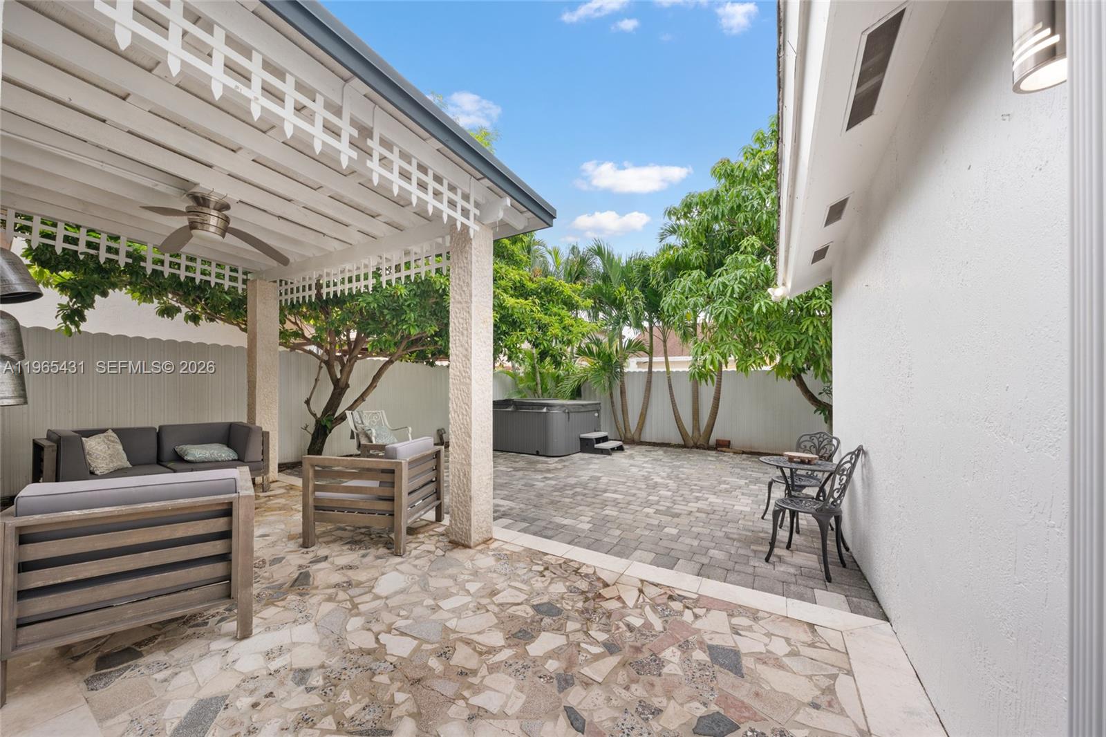 15642 SW 59th St Miami, FL 33193