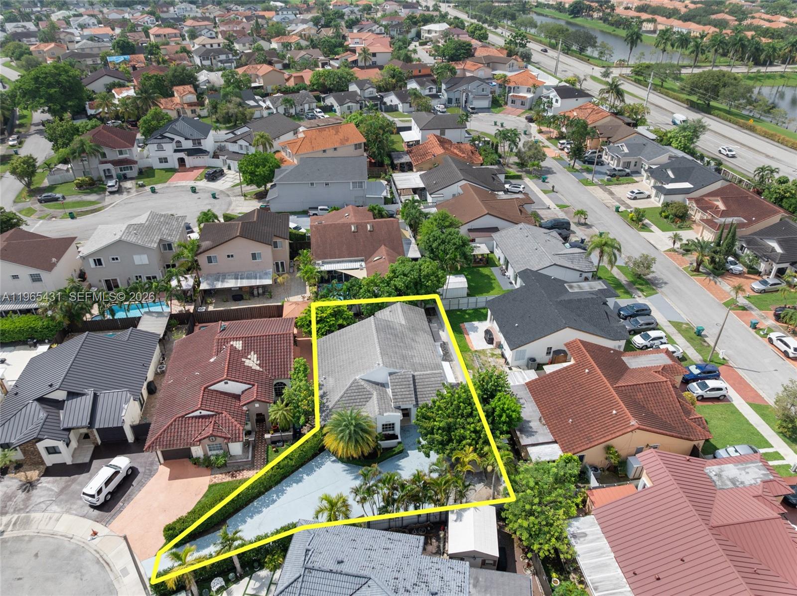 15642 SW 59th St Miami, FL 33193