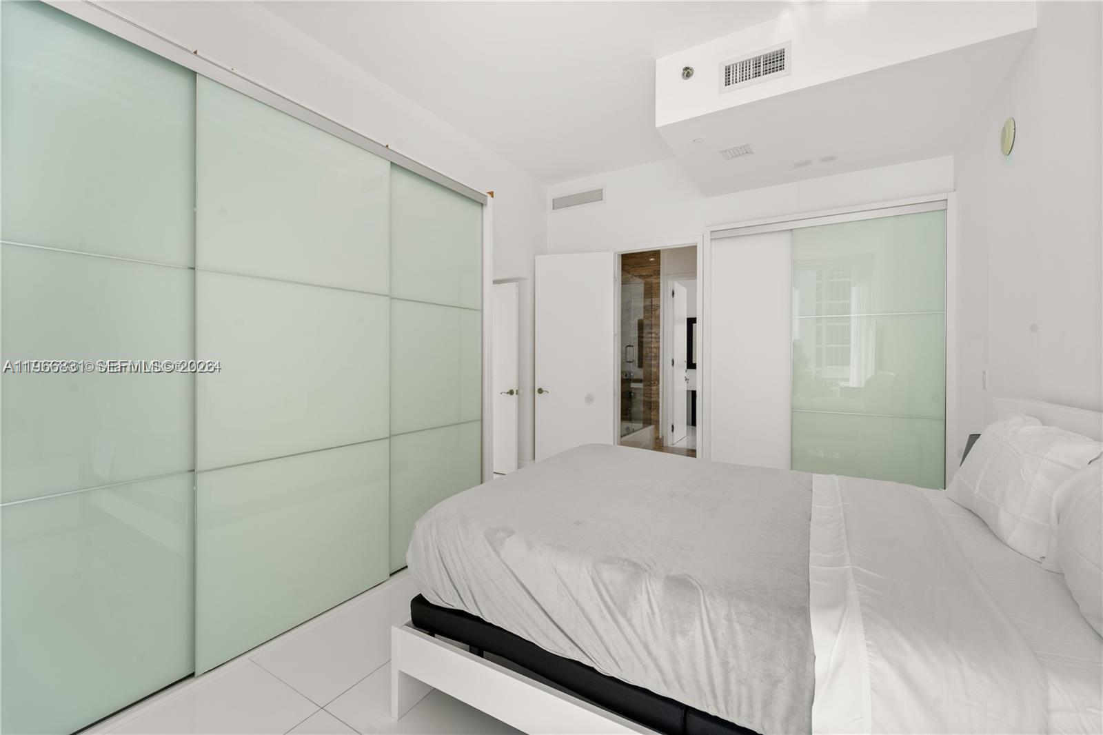 image Trump Tower I17