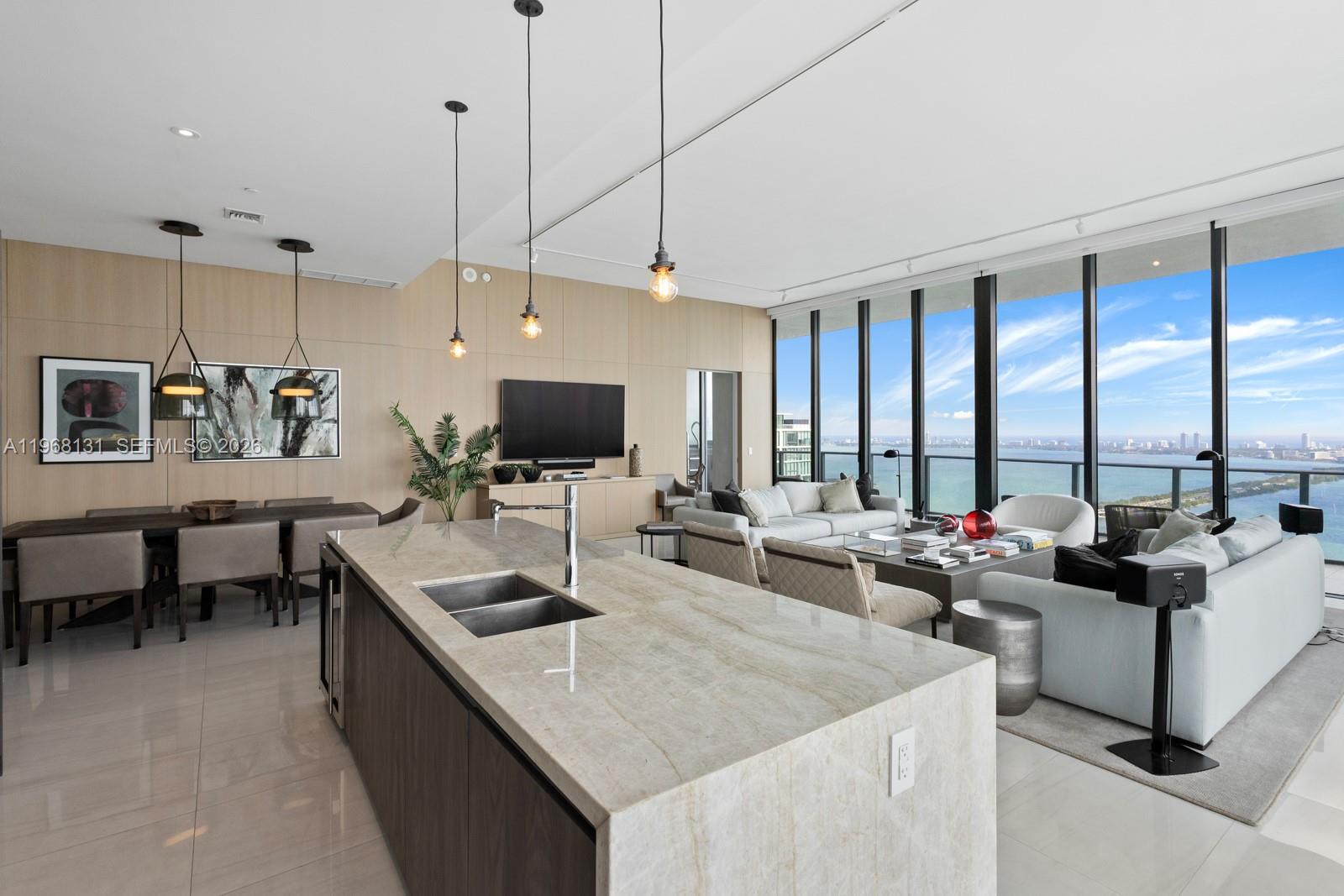 480 NE 31st St #PH5001 Miami, FL 33137