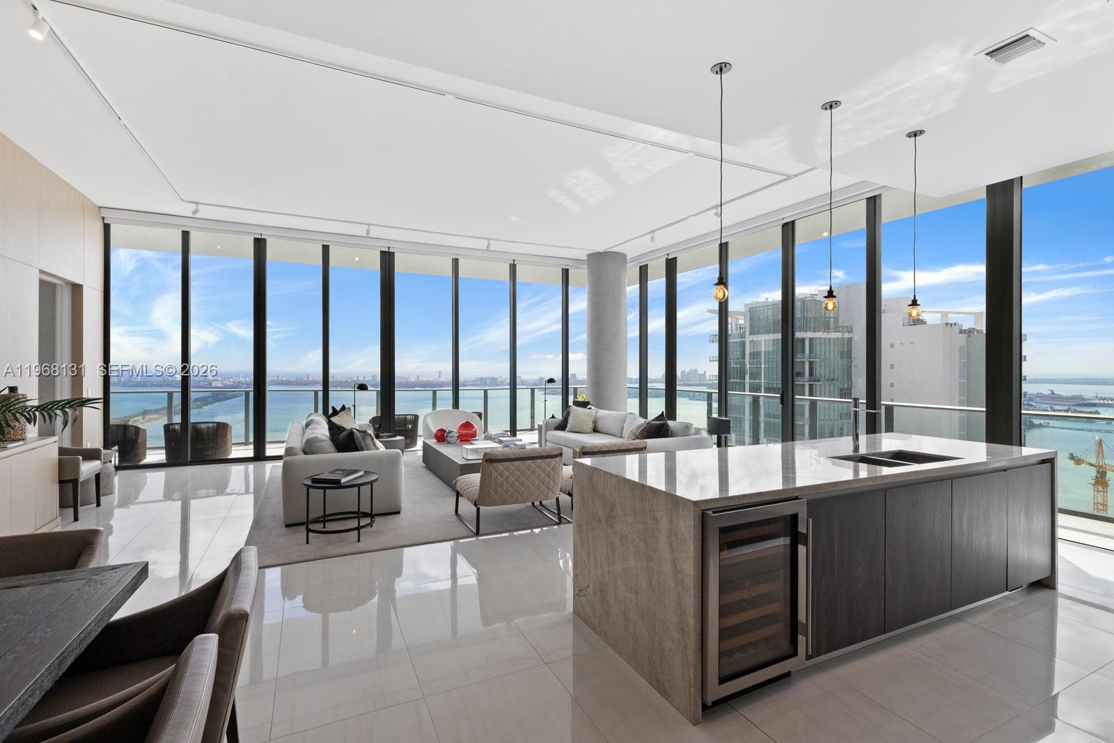 480 NE 31st St #PH5001 Miami, FL 33137