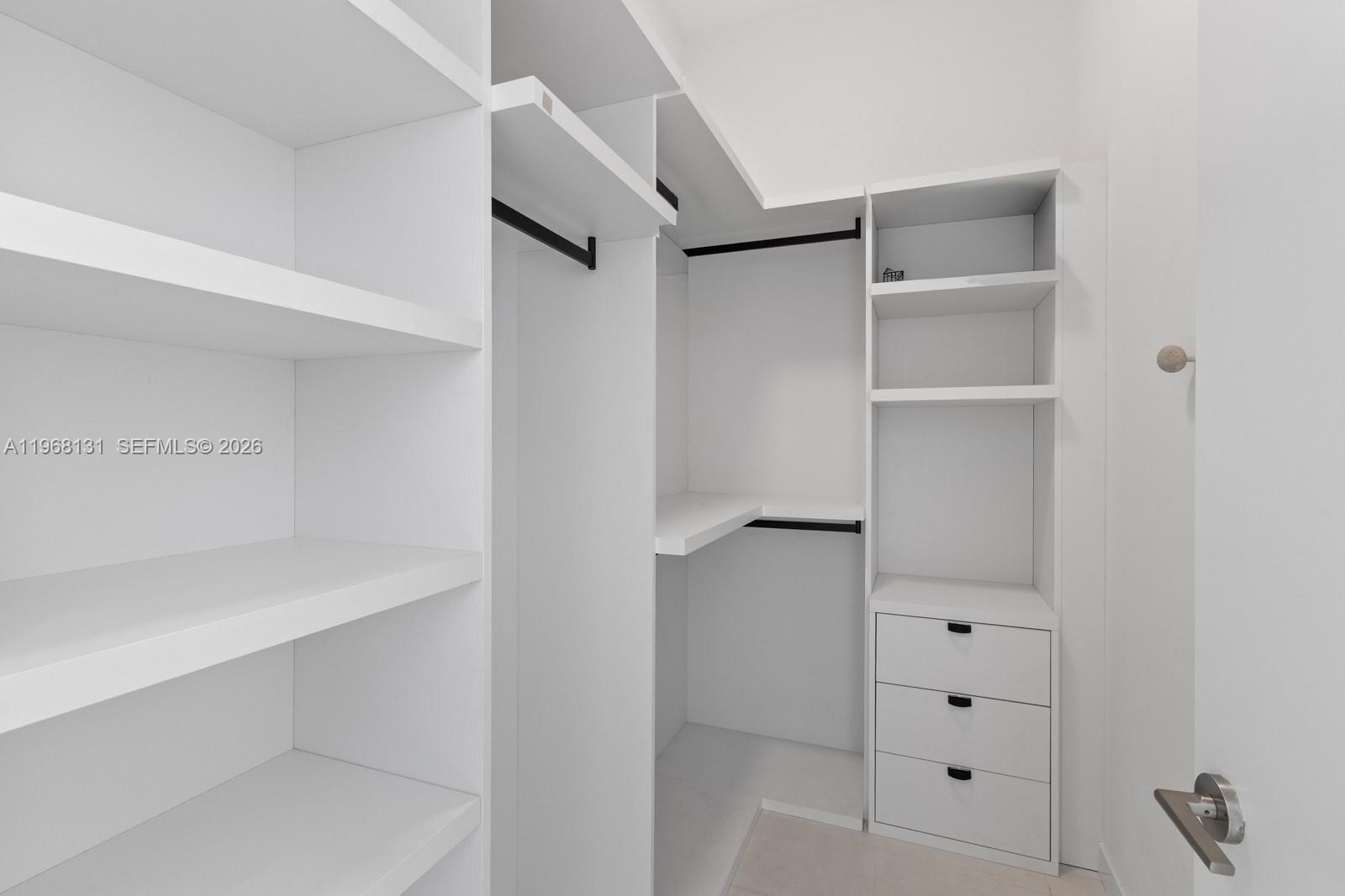 480 NE 31st St #PH5001 Miami, FL 33137