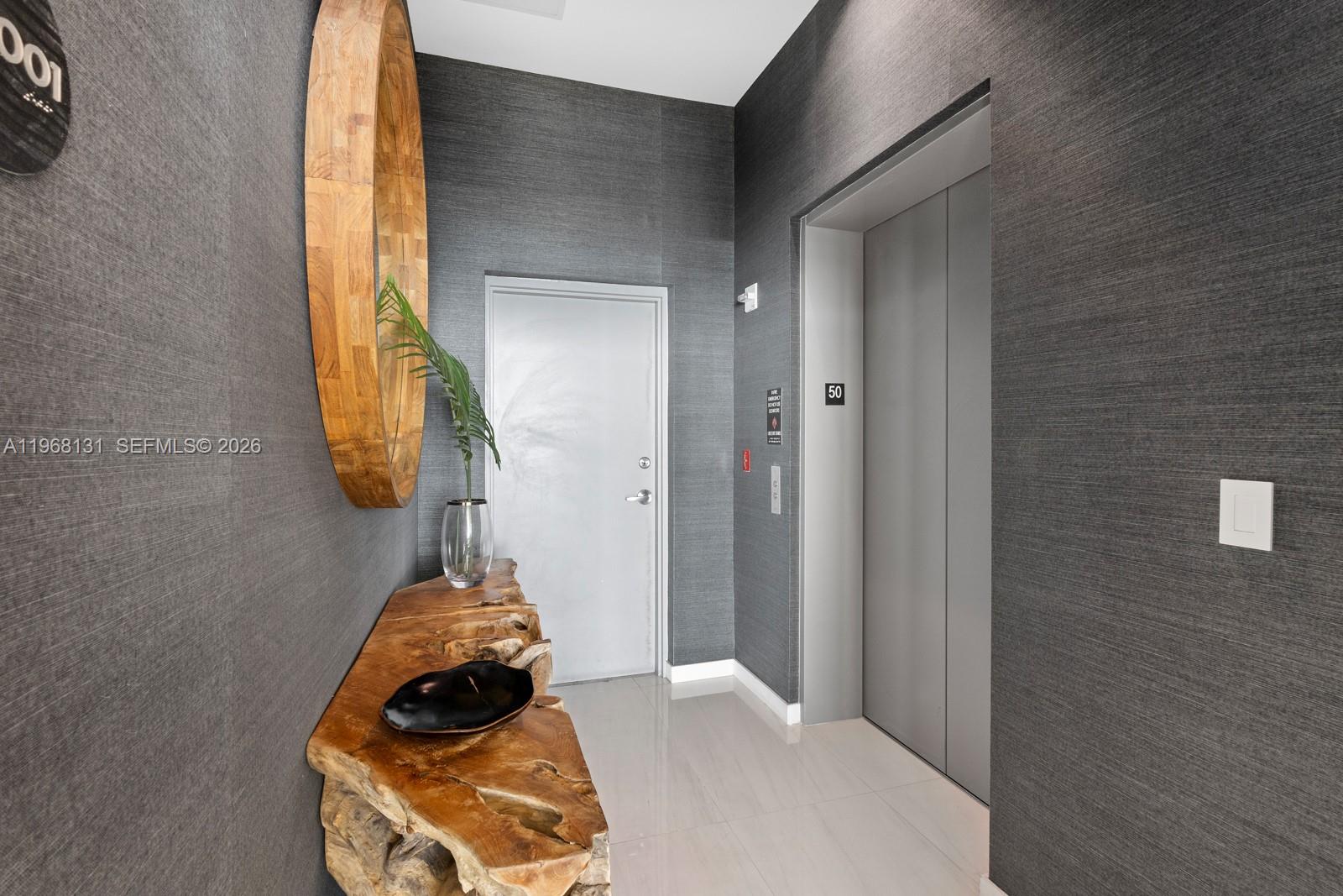 480 NE 31st St #PH5001 Miami, FL 33137