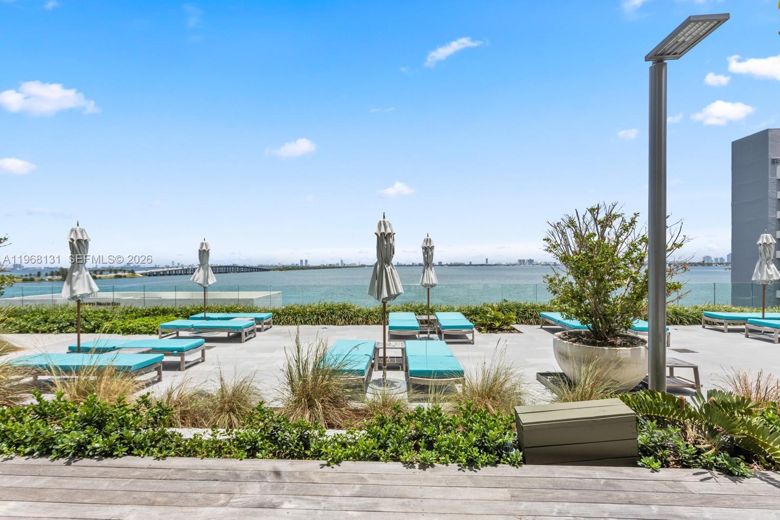 480 NE 31st St #PH5001 Miami, FL 33137