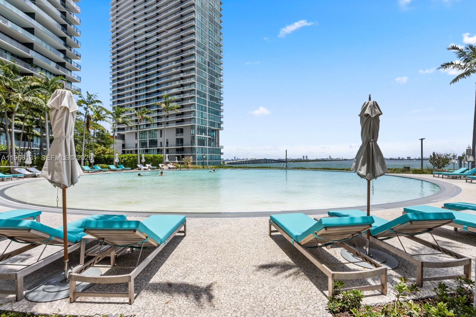 480 NE 31st St #PH5001 Miami, FL 33137