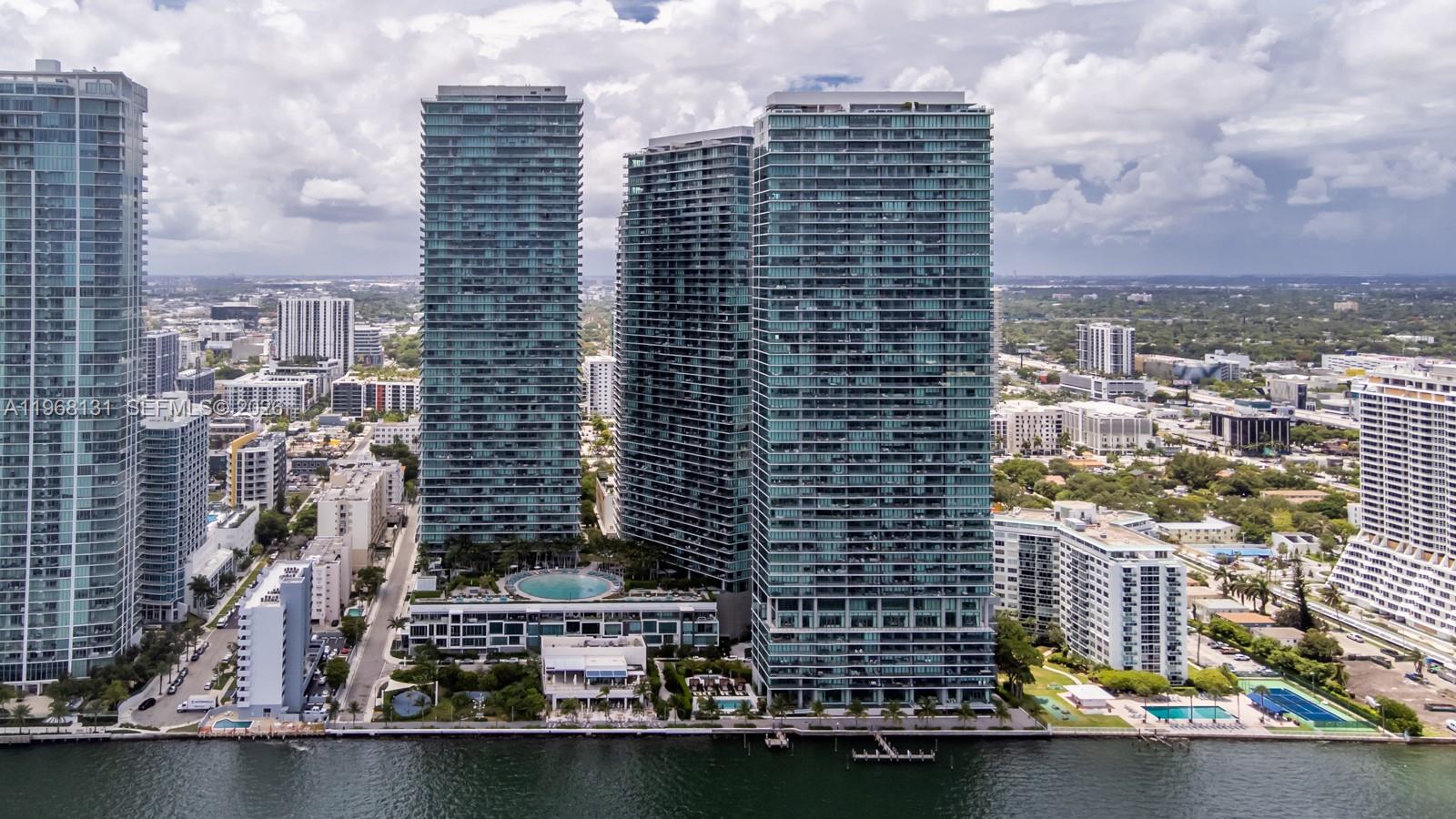 480 NE 31st St #PH5001 Miami, FL 33137