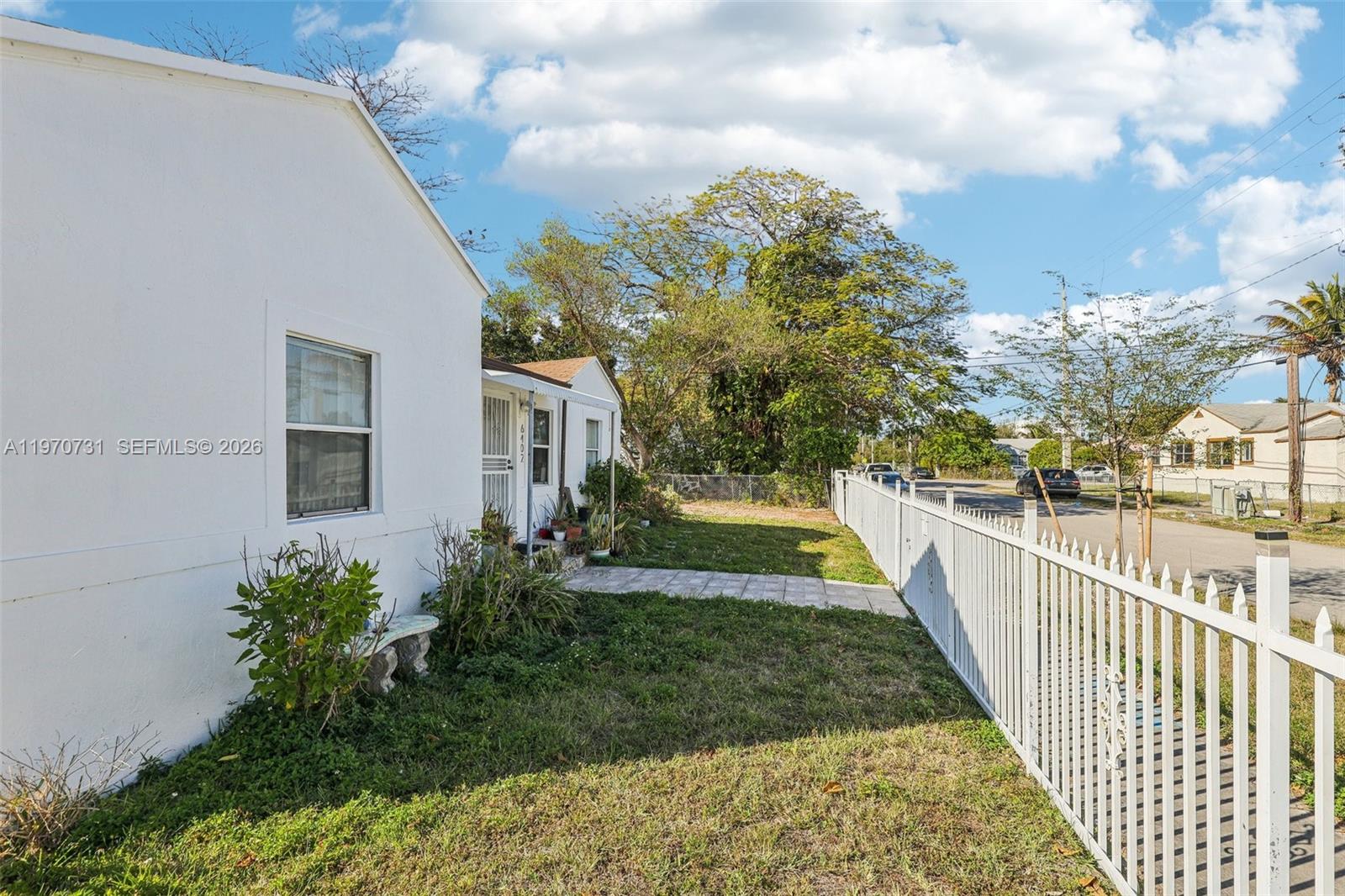 6402 NW 8th Ave Miami, FL 33150