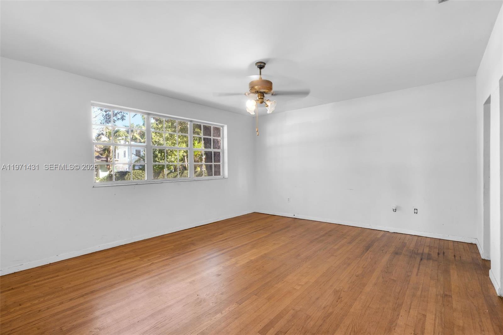 4582 Royal Palm Ave Miami Beach, FL 33140