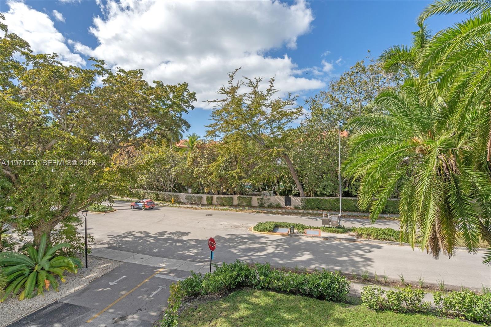100 Ocean Ln Dr #301 Key Biscayne, FL 33149