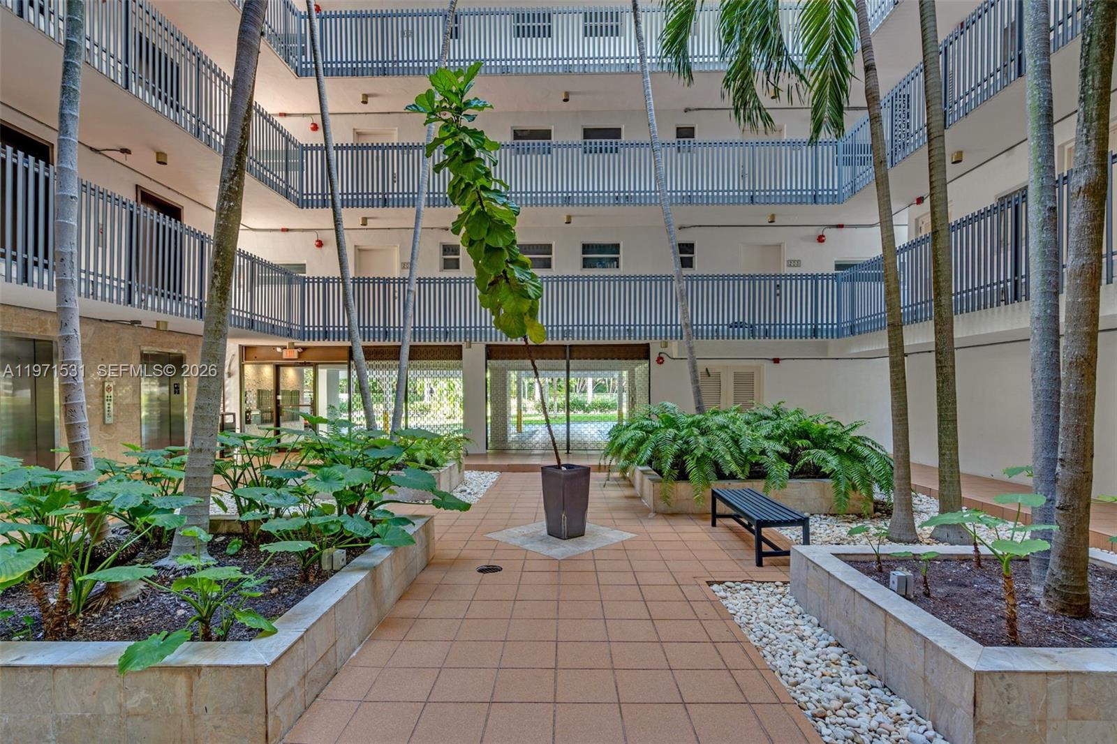 100 Ocean Ln Dr #301 Key Biscayne, FL 33149