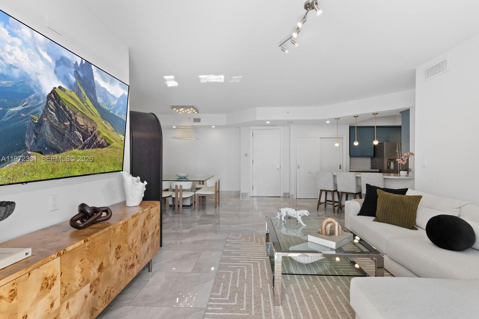 888 W Brickell Key Dr #1200 Miami, FL 33131