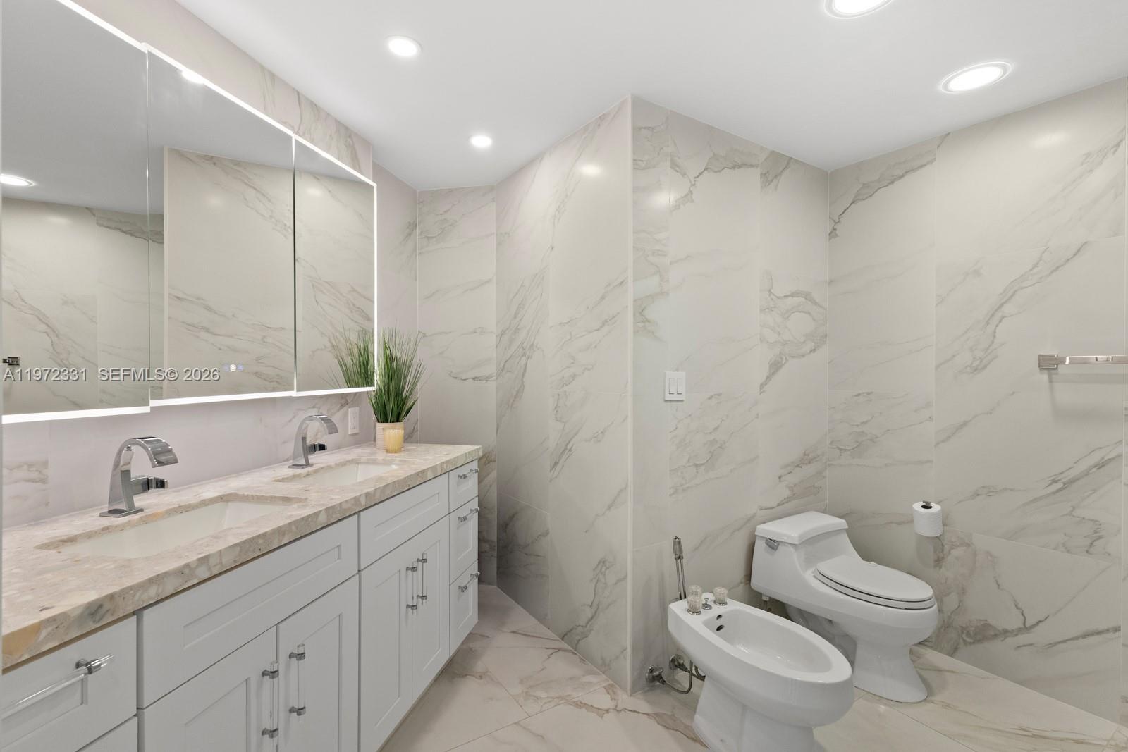 888 W Brickell Key Dr #1200 Miami, FL 33131