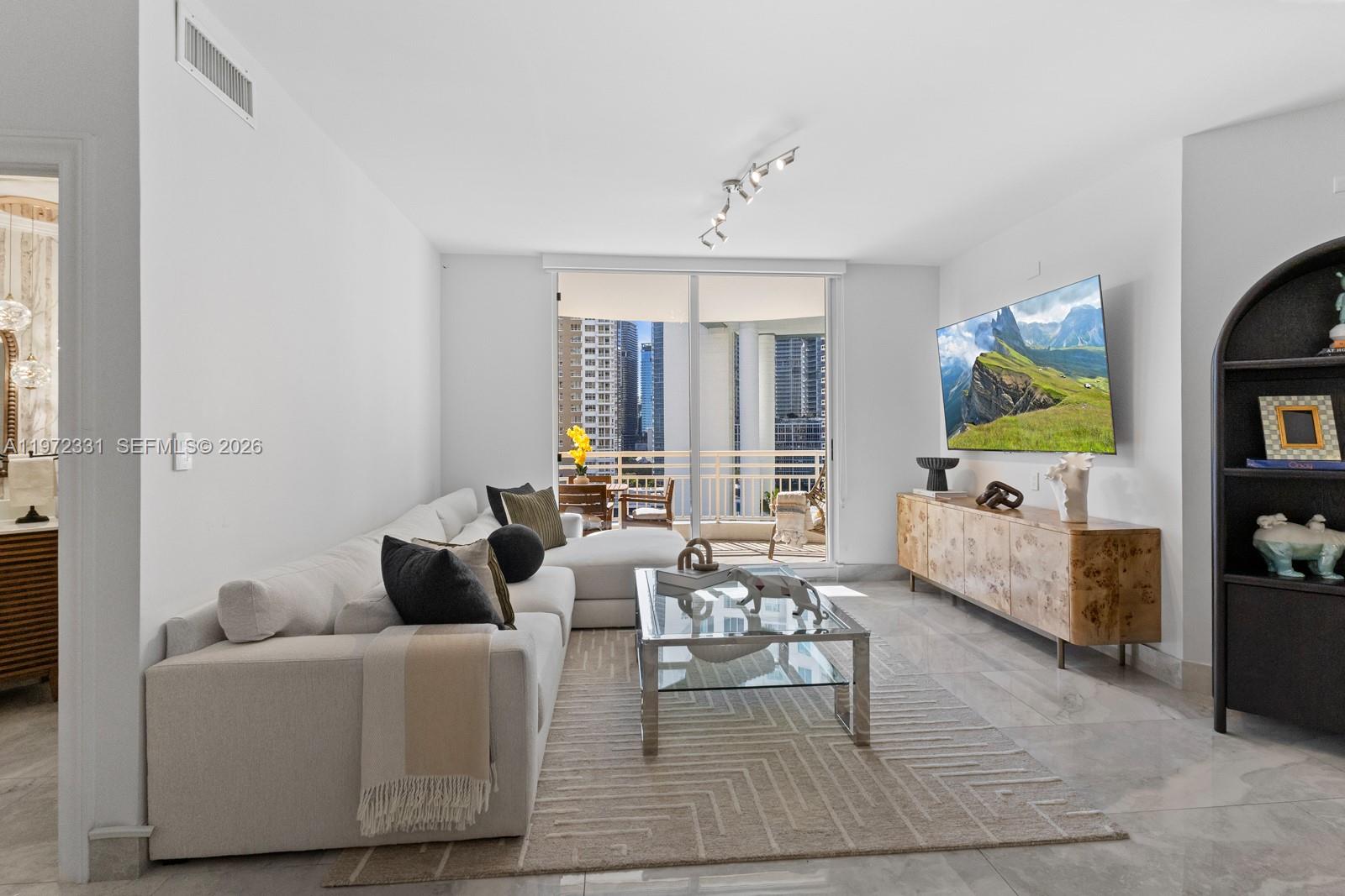 888 W Brickell Key Dr #1200 Miami, FL 33131