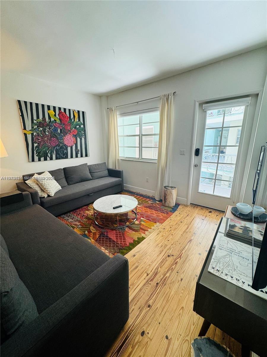 1755 Washington Ave #3C