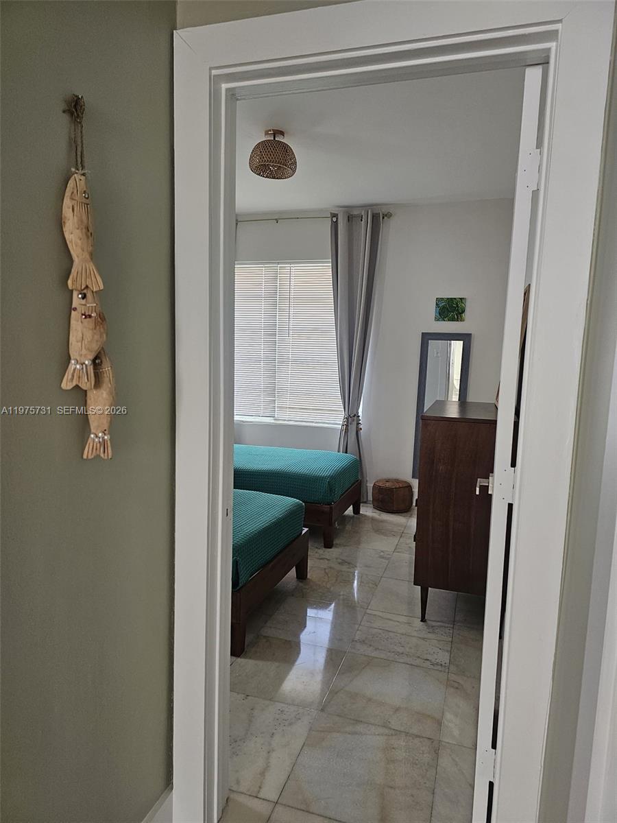 801 8th St #201 Miami Beach, FL 33139