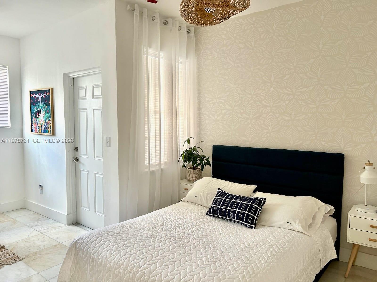 801 8th St #201 Miami Beach, FL 33139