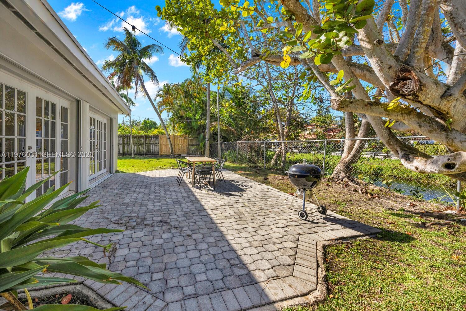 8230 SW 63rd Pl Miami, FL 33143