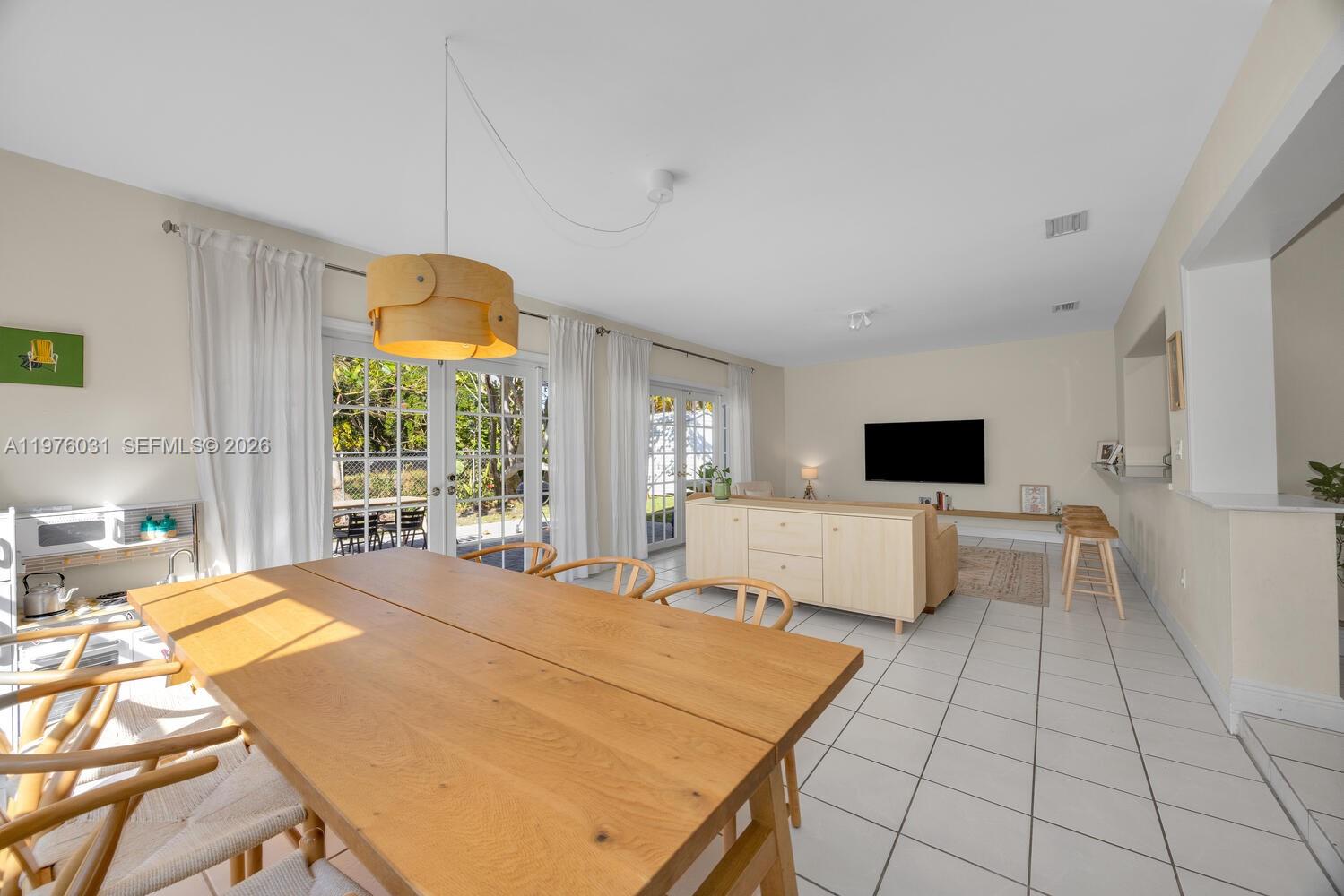 8230 SW 63rd Pl Miami, FL 33143