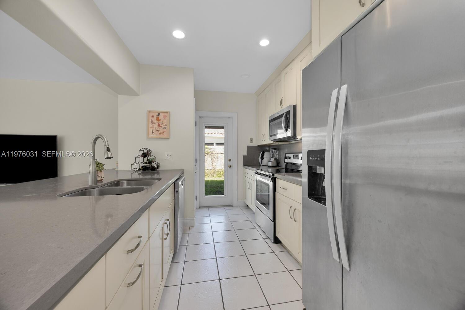 8230 SW 63rd Pl Miami, FL 33143