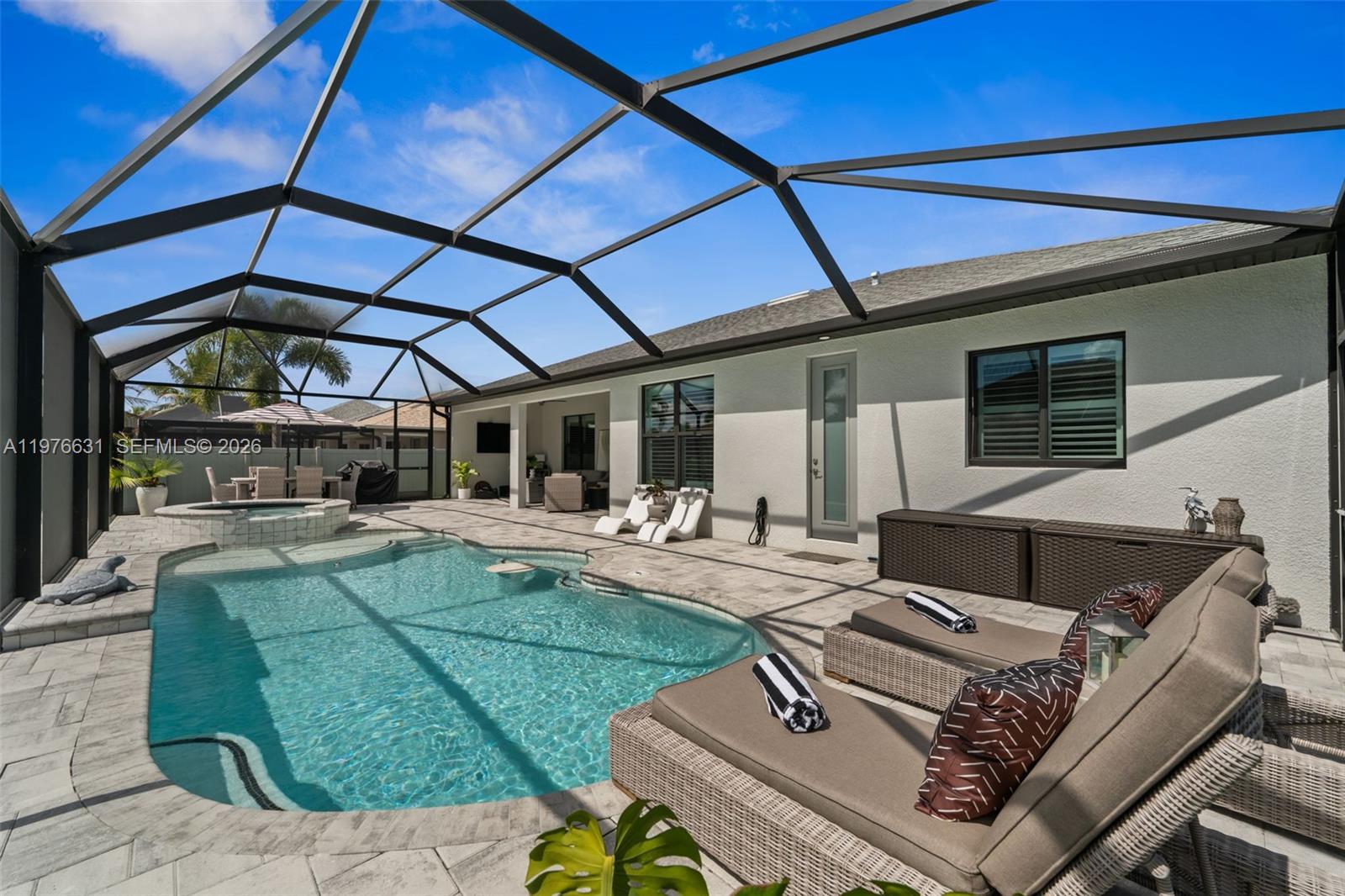 2926 Miracle Pkwy Cape Coral, FL 33914