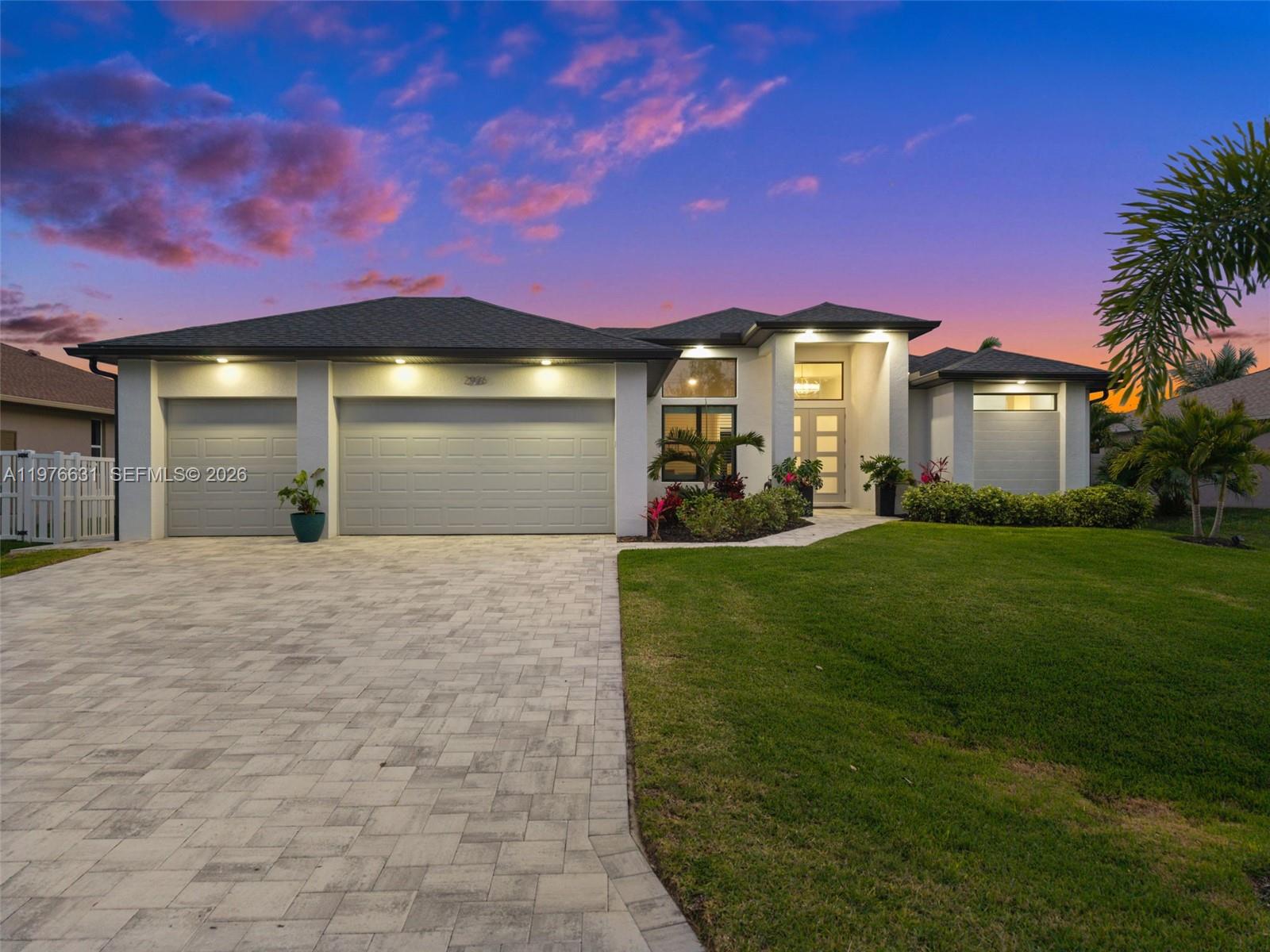 2926 Miracle Pkwy Cape Coral, FL 33914