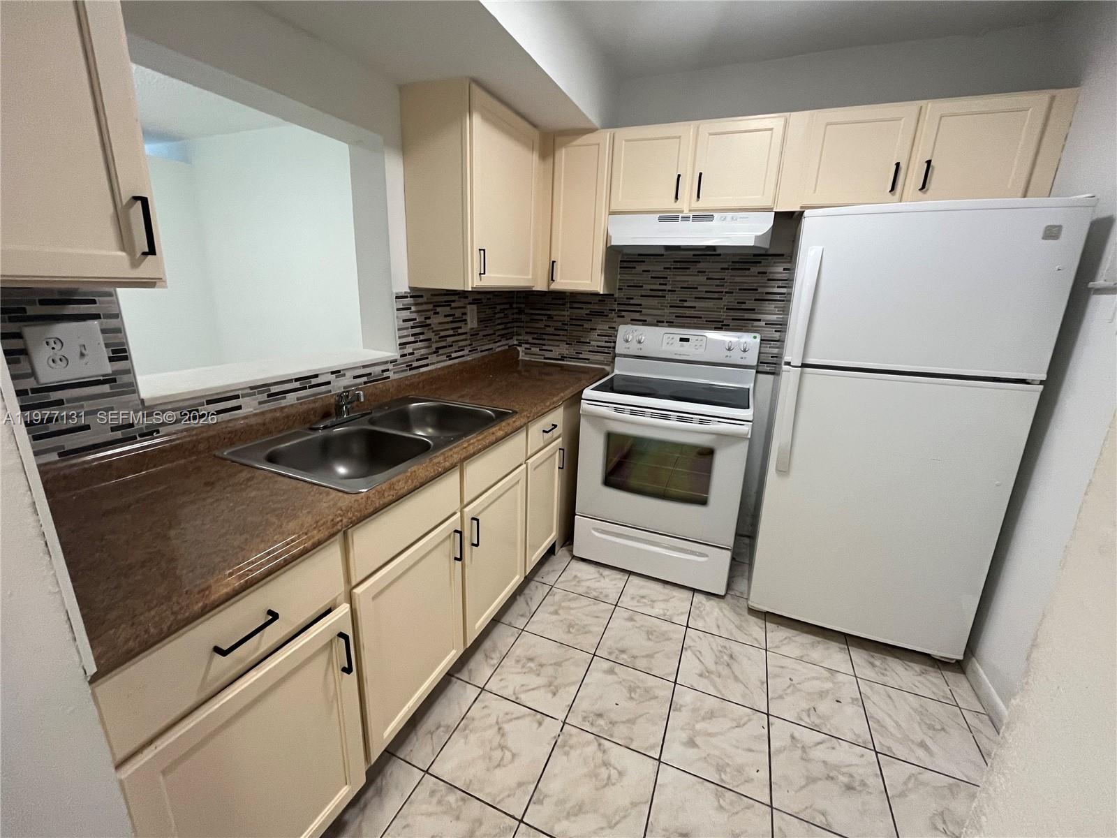 3710 NW 21st St #211