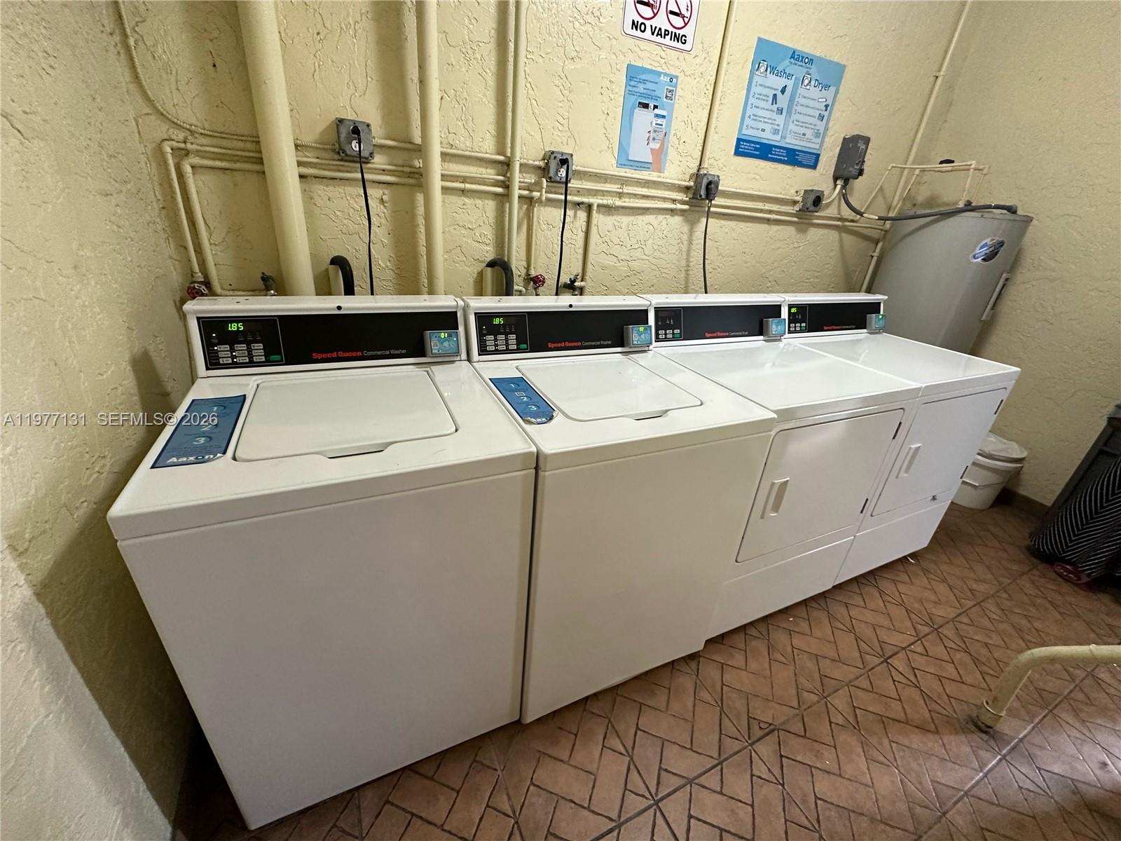 3710 NW 21st St #211 Lauderdale Lakes, FL 33311