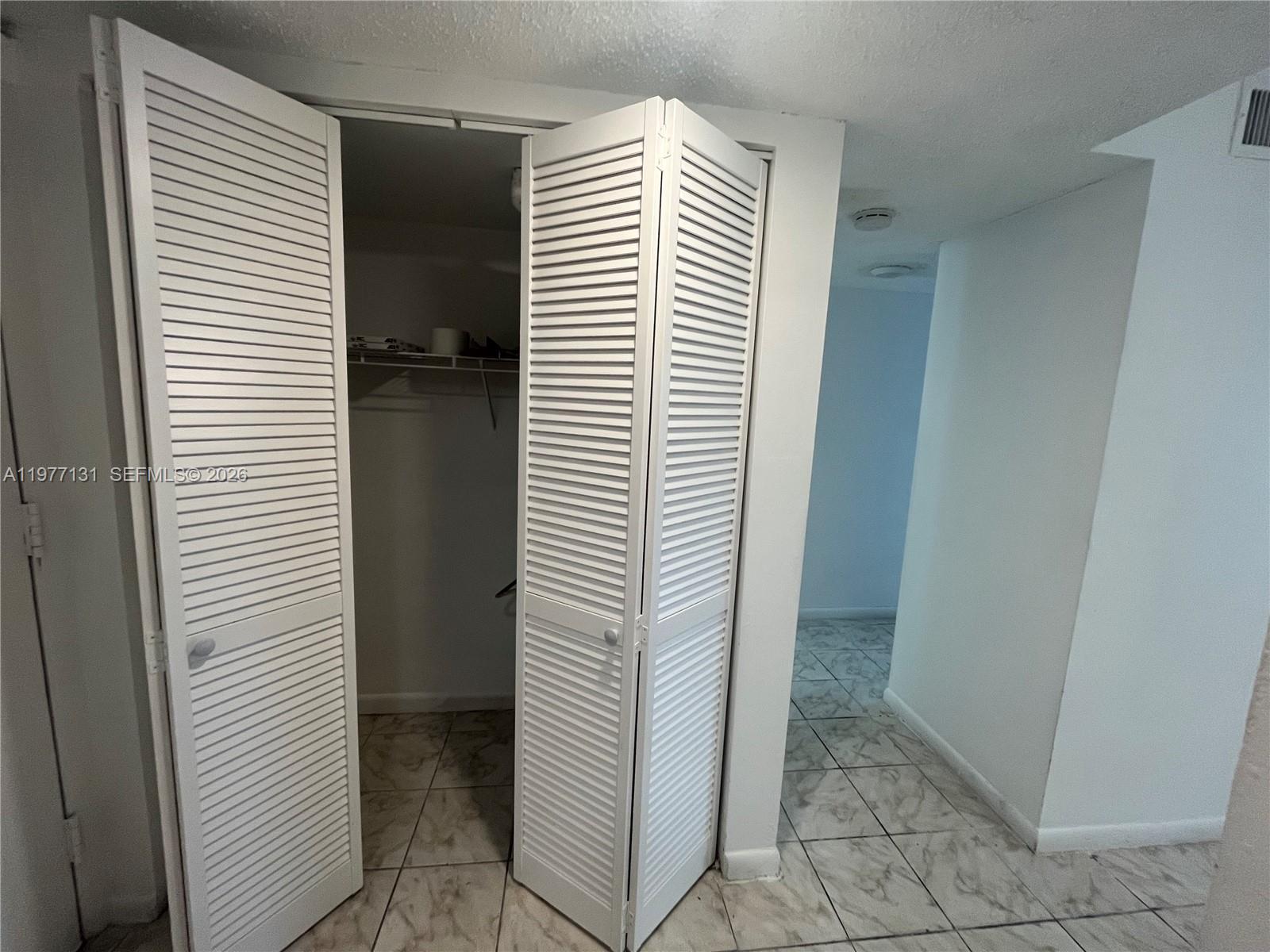 3710 NW 21st St #211 Lauderdale Lakes, FL 33311